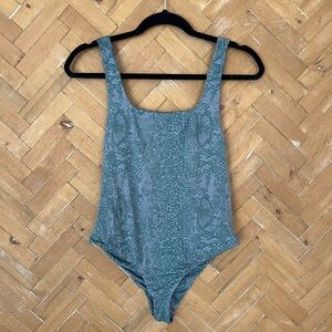 Acacia River One Piece